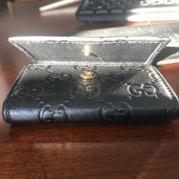 Leather Key Holder - Picture 3 of 8